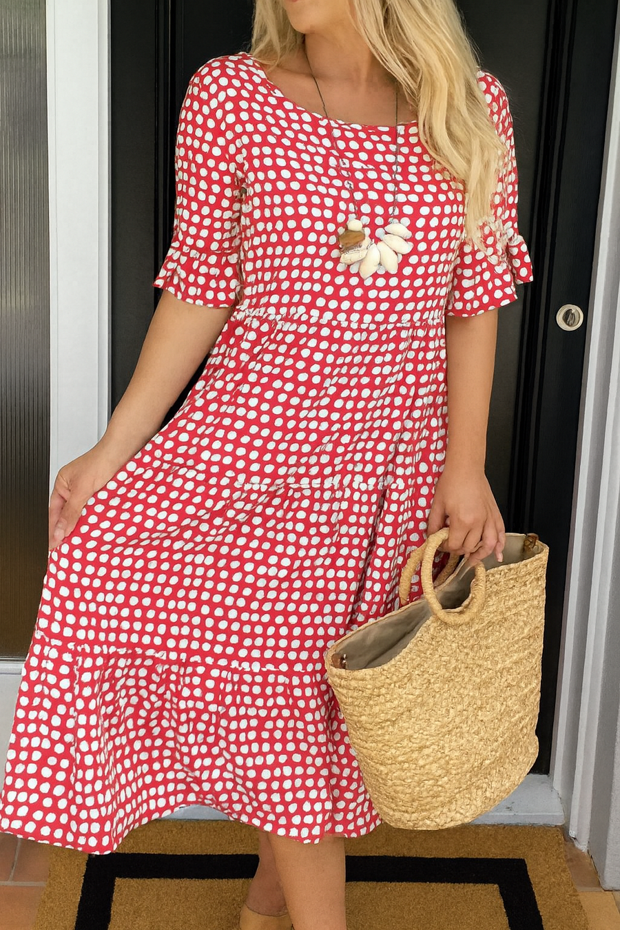 LIVIA ELEGANT MIDI DRESS